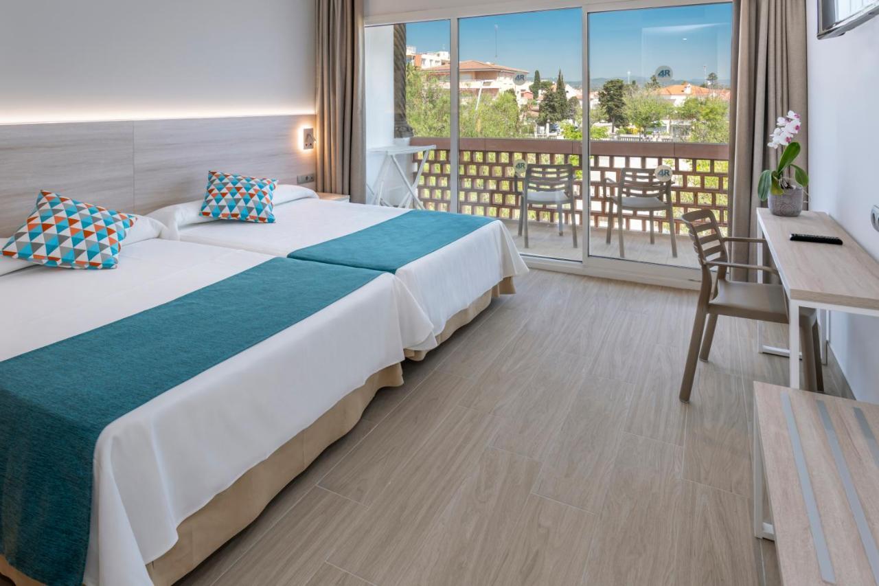4R Gran Europe Otel Coma-ruga Dış mekan fotoğraf