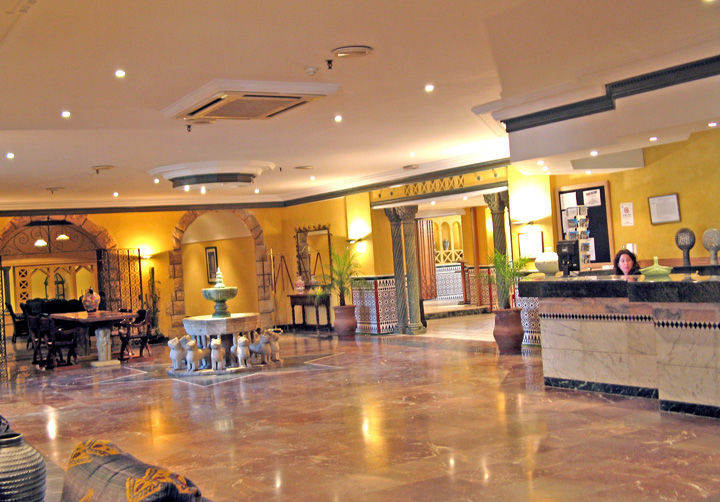 4R Gran Europe Otel Coma-ruga Dış mekan fotoğraf