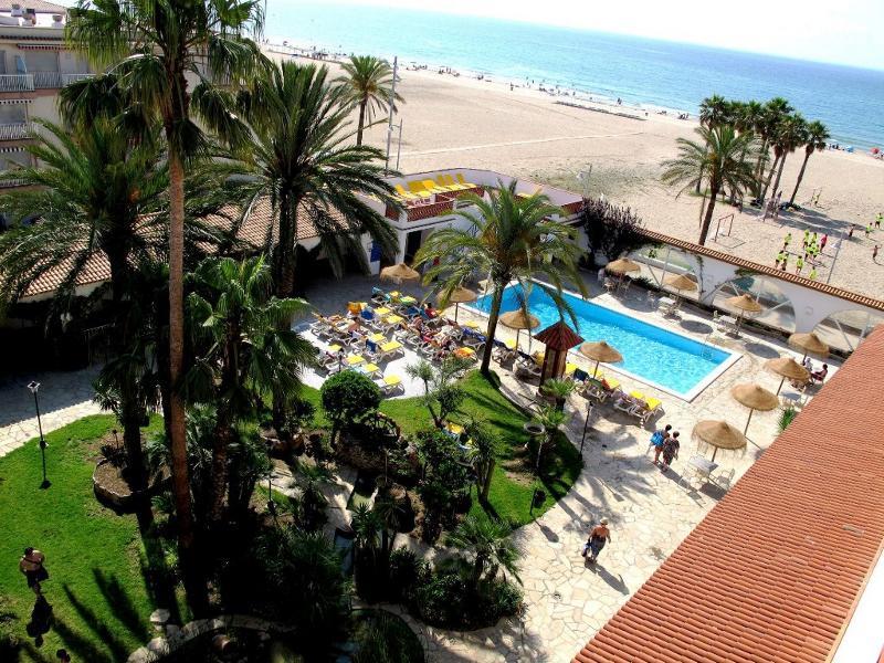 4R Gran Europe Otel Coma-ruga Dış mekan fotoğraf