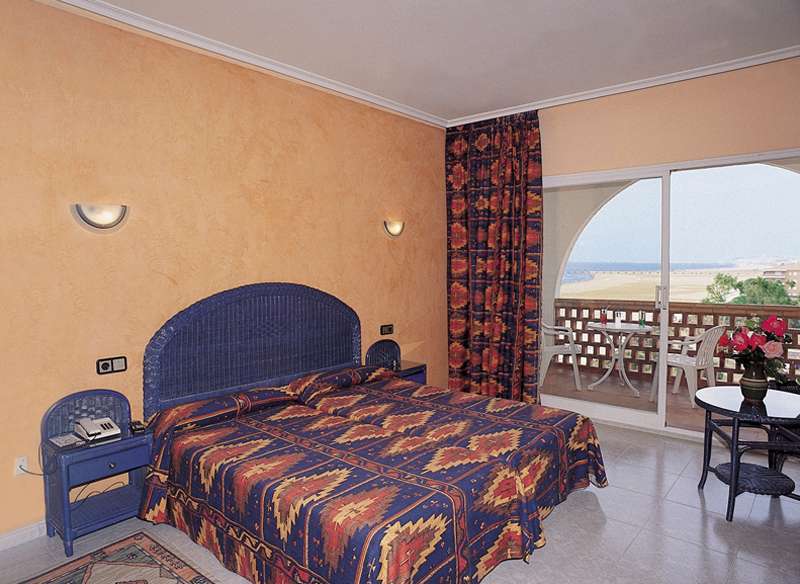 4R Gran Europe Otel Coma-ruga Dış mekan fotoğraf