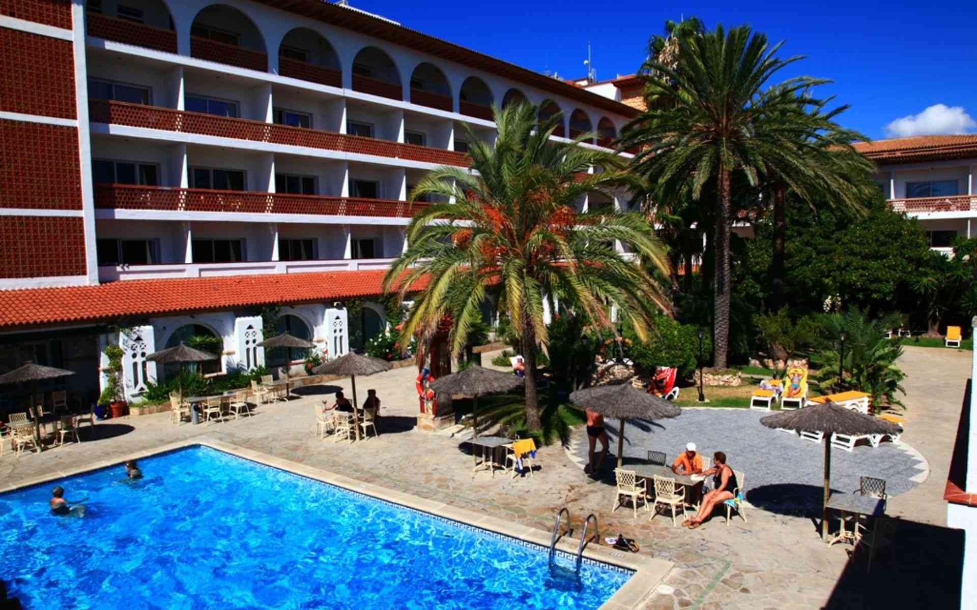 4R Gran Europe Otel Coma-ruga Dış mekan fotoğraf