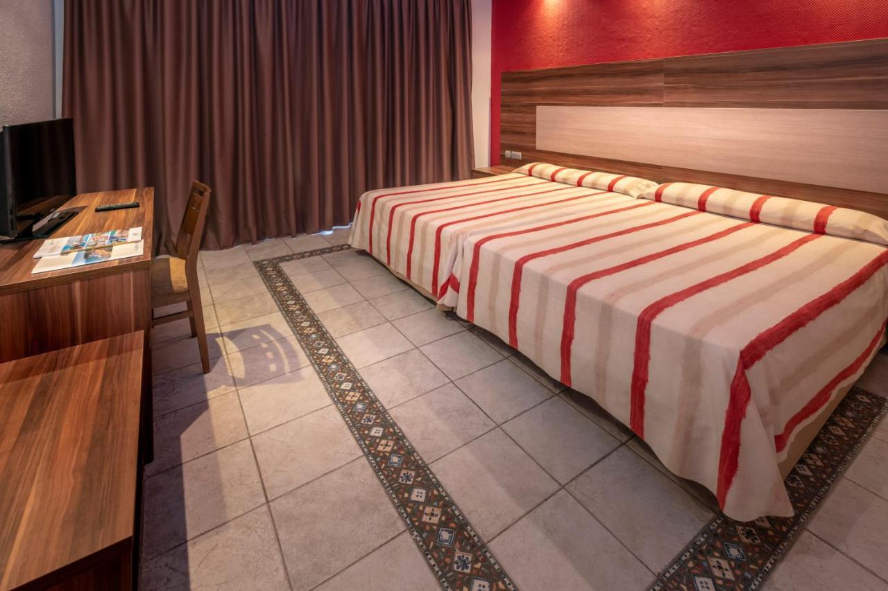4R Gran Europe Otel Coma-ruga Dış mekan fotoğraf